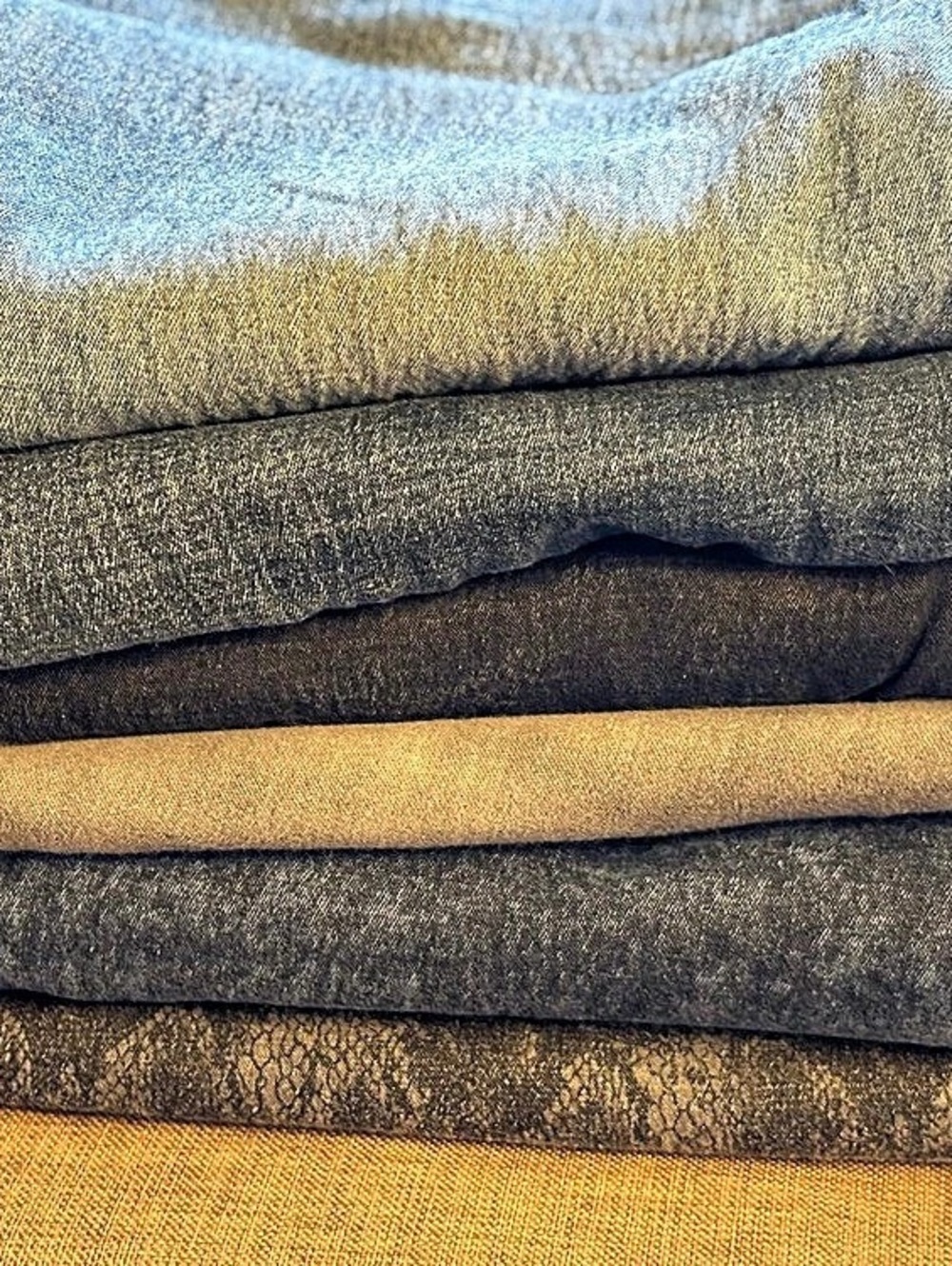 DG2 BUNDLE by Diane Gilman 7 Pairs of Jeans  Size 12 Like New